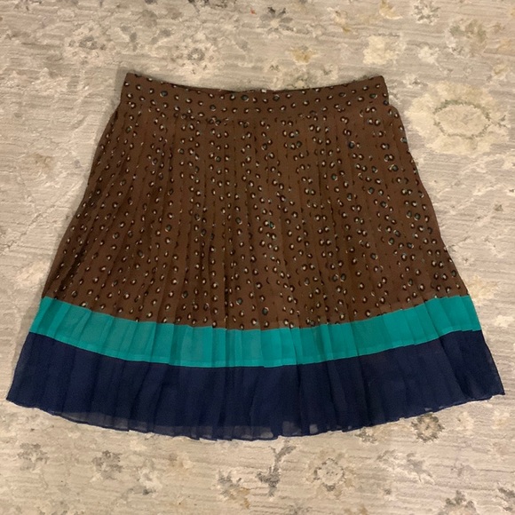 Forever 21 Dresses & Skirts - Forever 21 colour block printed pleated mini skirt sizes medium